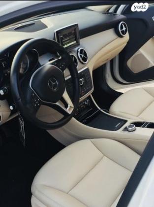 מרצדס GLA GLA200 Urban אוט' 1.6 (156 כ''ס) [2014-2017] בנזין 2015 למכירה באור יהודה