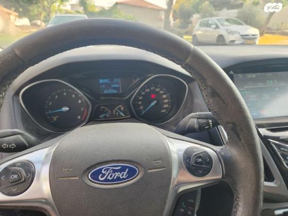 פורד פוקוס Trend סטיישן אוט' 1.6 (125 כ''ס) בנזין 2012 למכירה בנחשונים