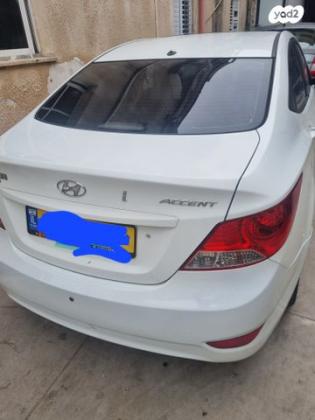 יונדאי i25 Premium אוט' 1.6 (124 כ"ס) בנזין 2013 למכירה בלוד