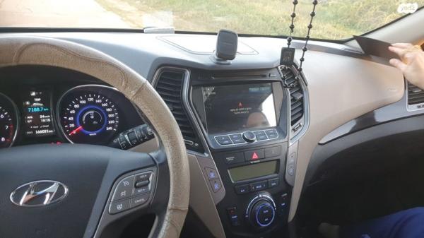 יונדאי סנטה פה 4X4 Elite אוט' בנזין 7 מק' 2.4 (192 כ''ס) בנזין 2015 למכירה בבאקה אל ע'רביה