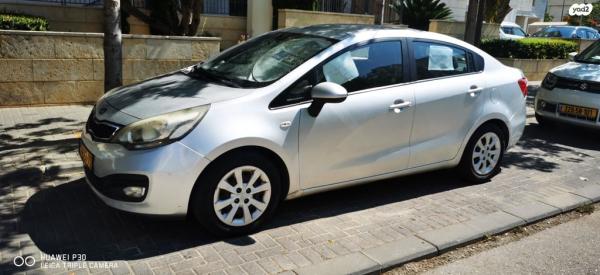 קיה ריו EX הצ'בק אוט' 1.4 (109 כ''ס) בנזין 2012 למכירה בנתניה