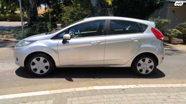 פורד פיאסטה Trend אוט' 1.4 (97 כ''ס) בנזין 2011 למכירה בנורדיה