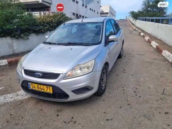 פורד פוקוס Trend סדאן אוט' 1.6 (100 כ''ס) בנזין 2011 למכירה בראשון לציון
