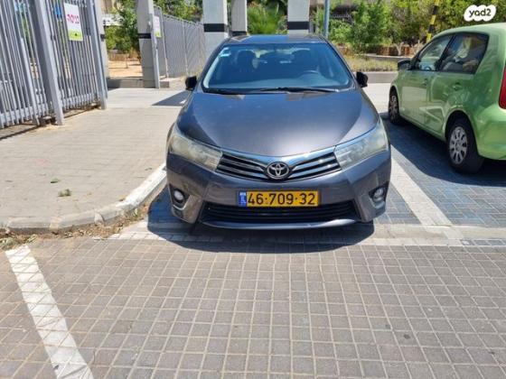 טויוטה קורולה GLI-FL אוט' 1.6 (132 כ''ס) [2013-2016] בנזין 2015 למכירה בבת ים