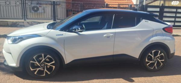 טויוטה C-HR Chic הייבריד אוט' 1.8 (98 כ"ס) בנזין 2018 למכירה בכפר ורדים