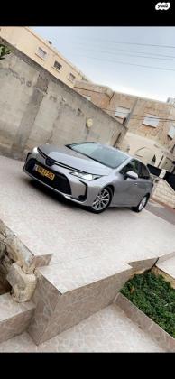 טויוטה קורולה הייבריד Sun סדאן אוט' 1.8 (98 כ''ס) בנזין 2020 למכירה בטירה