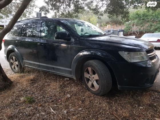 דודג' ג'רני SE אוט' 7 מק' 2.4 (168 כ"ס) בנזין 2014 למכירה באדמית