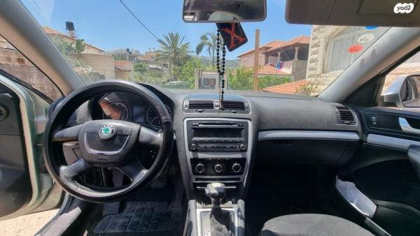 סקודה אוקטביה Ambiente אוט' 1.6 (102 כ''ס) בנזין 2010 למכירה בכפר כנא