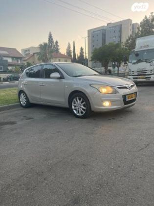 יונדאי i30 Supreme אוט' 2.0 (143 כ''ס) בנזין 2010 למכירה בבאר יעקב