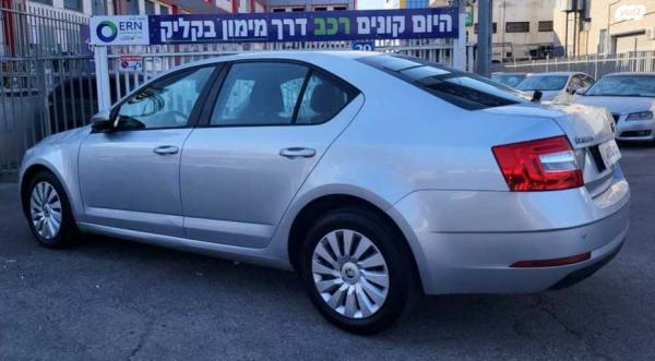 סקודה אוקטביה Ambition אוט' 1.0 (115 כ"ס) בנזין 2017 למכירה בחיפה
