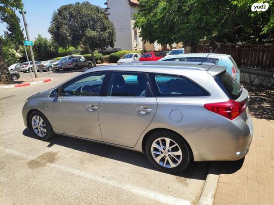 טויוטה אוריס הייבריד TS סטיישן הייבריד אוט' 1.8 (99 כ"ס) בנזין 2015 למכירה באריאל