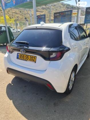 טויוטה יאריס Sky אוט' 1.5 (125 כ"ס) בנזין 2021 למכירה ביקנעם עילית
