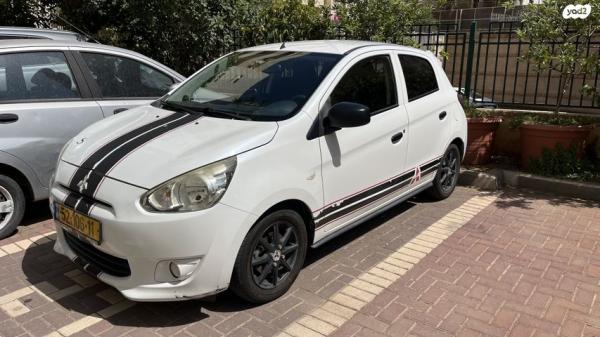 מיצובישי ספייס סטאר Invite ידני 1.0 (71 כ"ס) בנזין 2013 למכירה ברעננה