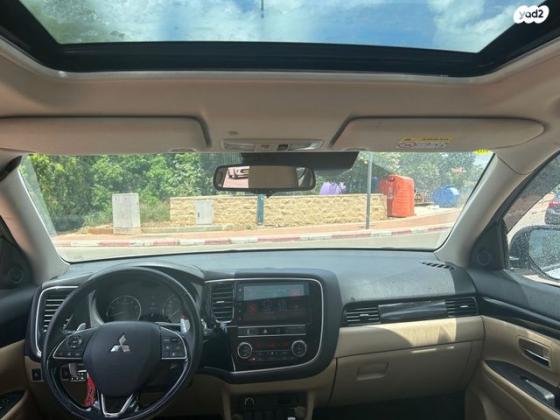 מיצובישי אאוטלנדר Instyle אוט' 7 מק' 2.0 (150 כ"ס) בנזין 2018 למכירה בכפר יונה