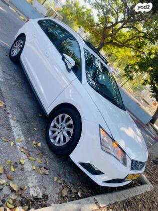 סיאט לאון Style סטיישן אוט' 5 דל' 1.2 (105 כ''ס) בנזין 2015 למכירה בתל אביב יפו