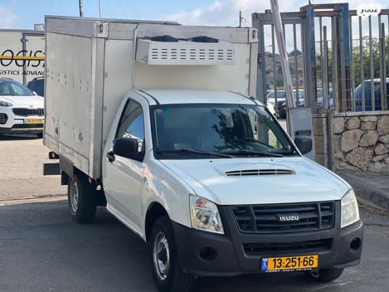 איסוזו 2X4 D-MAX S חד קבינה ידני דיזל 2.5 (136 כ''ס) דיזל 2009 למכירה בירושלים