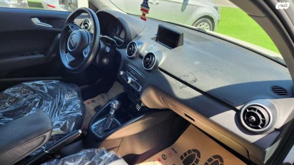 אאודי A1 Sportback אוט' 1.0 (95 כ''ס) בנזין 2016 למכירה בבאר שבע