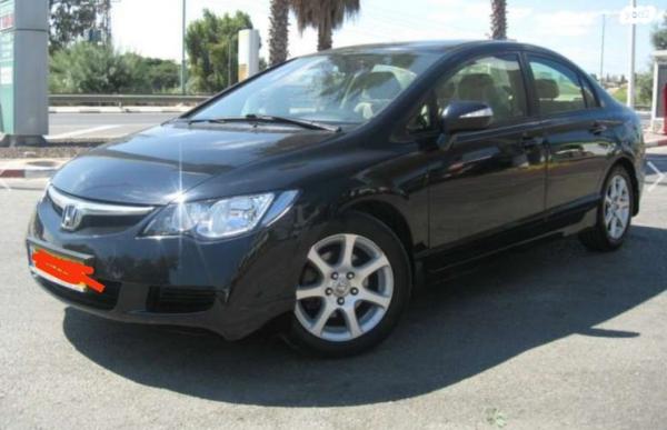 הונדה סיוויק סדאן החדשה Executive אוט' 1.8 (140 כ''ס) בנזין 2011 למכירה במיתר u002F כרמית