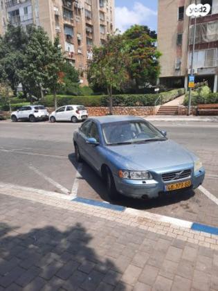 וולוו S60 אוט' 2.4 (140 כ''ס) בנזין 2008 למכירה ברמת גן