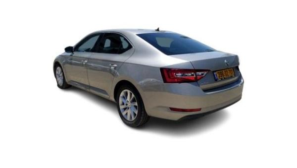 סקודה סופרב (עד 2019) Ambition אוט' 1.4 (150 כ"ס) בנזין 2018 למכירה ב