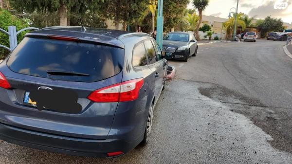 פורד פוקוס Trend סטיישן אוט' 1.6 (125 כ''ס) בנזין 2012 למכירה בשלומי