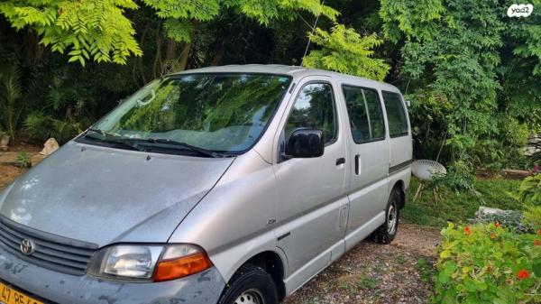 טויוטה הייאס קצר STD אוט' דיזל 2.5 (102 כ''ס) דיזל 2002 למכירה ביעד