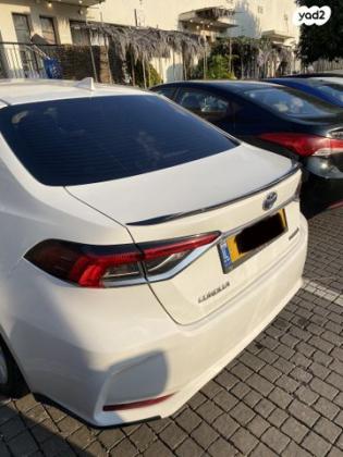טויוטה קורולה הייבריד Comfort סדאן אוט' 1.8 (122 כ''ס) בנזין 2020 למכירה בפרדס חנה כרכור