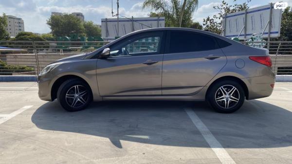 יונדאי i25 Inspire אוט' 1.4 (109 כ''ס) בנזין 2013 למכירה בקרית מוצקין