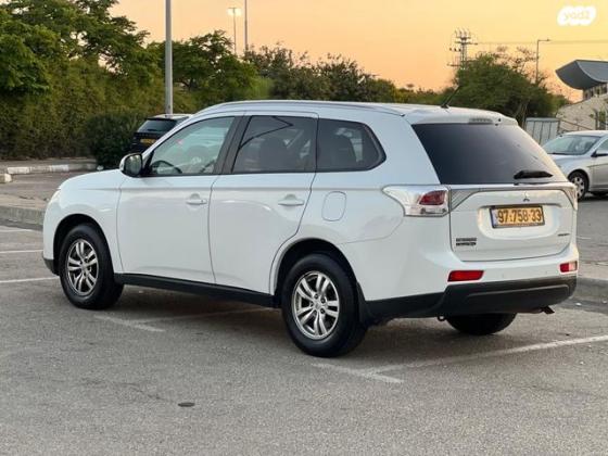 מיצובישי אאוטלנדר Instyle אוט' 7 מק' 2.0 (150 כ"ס) בנזין 2015 למכירה בחולון
