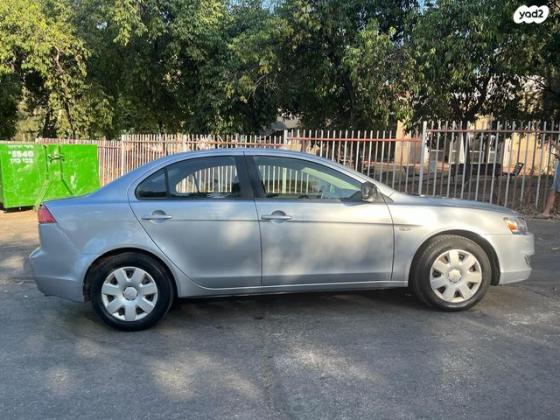 מיצובישי לנסר הדור החדש Invite אוט' 1.5 (109 כ''ס) בנזין 2011 למכירה בפתח תקווה