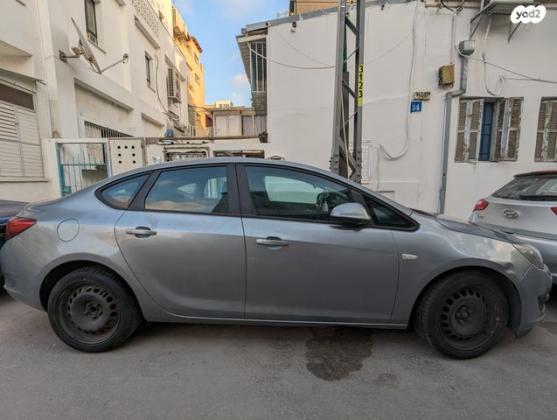 אופל אסטרה Berlina Enjoy סדאן אוט' 1.4 (140 כ"ס) בנזין 2014 למכירה בתל אביב יפו