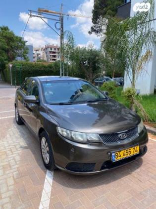 קיה פורטה LX אוט' 1.6 (126 כ"ס) בנזין 2011 למכירה בפתח תקווה