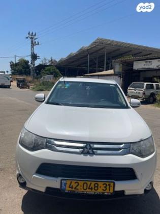 מיצובישי אאוטלנדר Instyle אוט' 5 מק' 2.0 (150 כ"ס) בנזין 2014 למכירה במכמורת