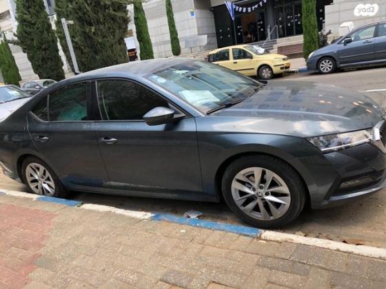 סקודה אוקטביה Ambition אוט' 1.0 (110 כ"ס) בנזין 2021 למכירה בתל אביב יפו