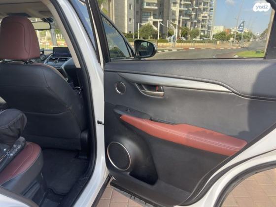 לקסוס NX 4X4 NX200T Premium אוט' 2.0 (238 כ"ס) בנזין 2015 למכירה בראשון לציון