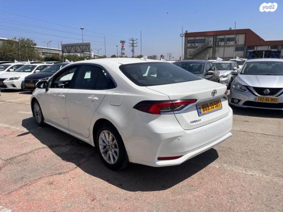 טויוטה קורולה Sun אוט' 1.6 (132 כ"ס) בנזין 2019 למכירה בחולון
