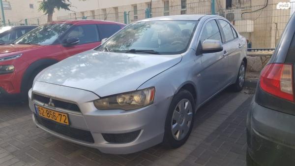 מיצובישי לנסר הדור החדש Invite אוט' 1.5 (109 כ''ס) בנזין 2010 למכירה באלעד