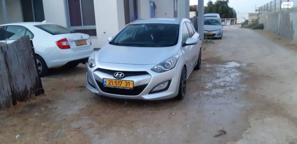 יונדאי i30 Inspire סטיישן אוט' 1.6 (135 כ"ס) בנזין 2014 למכירה בזרועה