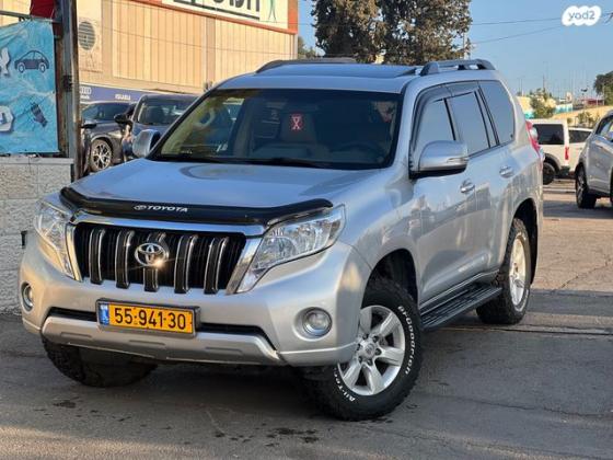 טויוטה לנד קרוזר ארוך 4X4 Luxury אוט' דיזל 7 מק' 3.0 (190 כ''ס) דיזל 2014 למכירה בירושלים