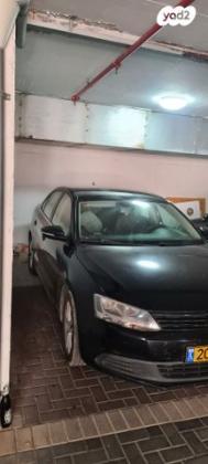 פולקסווגן ג'טה Trendline אוט' 1.4 (122 כ"ס) [2012-2016] בנזין 2014 למכירה בהוד השרון