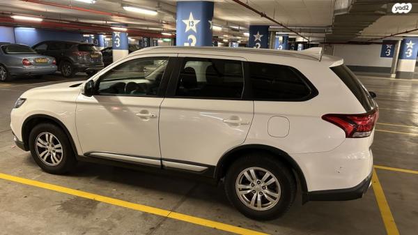 מיצובישי אאוטלנדר Intense אוט' 5 מק' 2.0 (150 כ"ס) בנזין 2017 למכירה בהרצליה