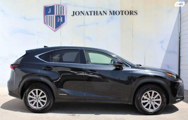 לקסוס NX NX300H Luxury הייבריד אוט' 2.5 (155 כ''ס) בנזין 2020 למכירה בחיפה