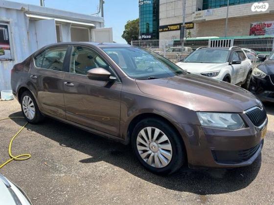 סקודה אוקטביה Ambition אוט' 1.2 (105 כ''ס) בנזין 2014 למכירה בחדרה