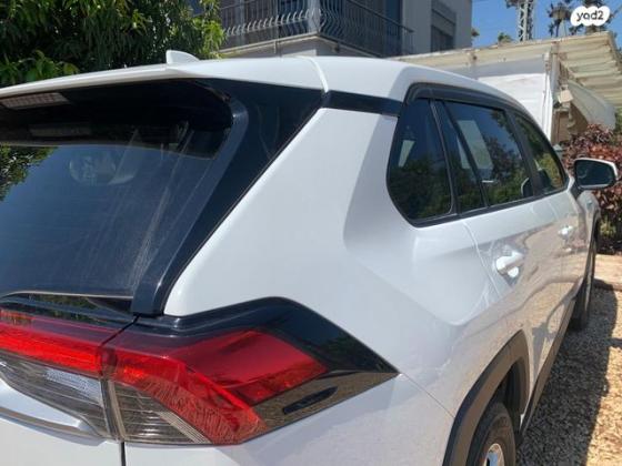 טויוטה RAV4 הייבריד E-xperience הייבריד 5 דל' אוט' 2.5 (178 כ''ס) בנזין 2021 למכירה במגדל
