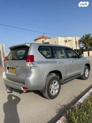 טויוטה לנד קרוזר ארוך Select 60th אוט' דיזל 7 מק' 3.0 (190 כ"ס) דיזל 2011 למכירה בכסיפה