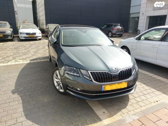 סקודה אוקטביה Exclusive אוט' 1.8 (180 כ''ס) בנזין 2018 למכירה באילת