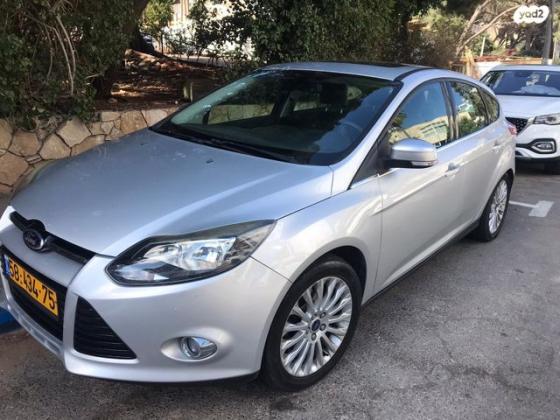 פורד פוקוס Titanium הצ'בק אוט' 2.0 (170 כ''ס) בנזין 2012 למכירה בחיפה