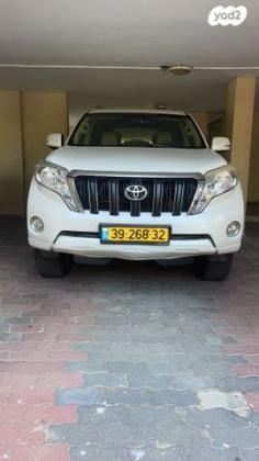 טויוטה לנד קרוזר ארוך 4X4 Luxury אוט' דיזל 7 מק' 3.0 (190 כ''ס) דיזל 2014 למכירה ברמת גן