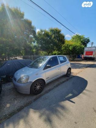 טויוטה יאריס Sol אוט' 1.3 (87 כ''ס) בנזין 2003 למכירה בחדרה