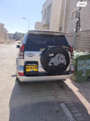 טויוטה לנד קרוזר ארוך 4X4 STD אוט' דיזל 8 מק' 3.0 (173 כ''ס) דיזל 2009 למכירה בכפר תבור